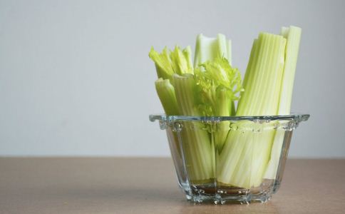 夏季如何祛湿 夏季祛湿的方法 夏季怎么祛湿